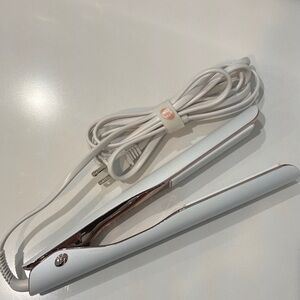 T3 Smooth ID 1” Hair Straightener Flat Iron